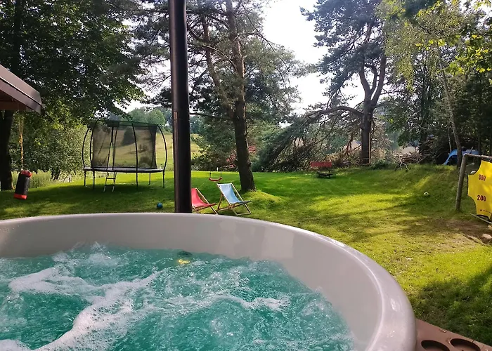 Warmia Forest House - Pod Koronami Drzew * Jedzbark